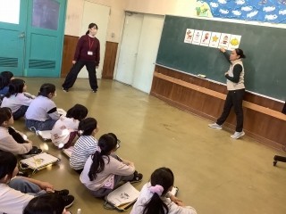 クリスマスのことばを練習。