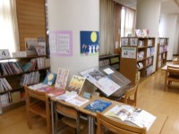図書室内の様子①